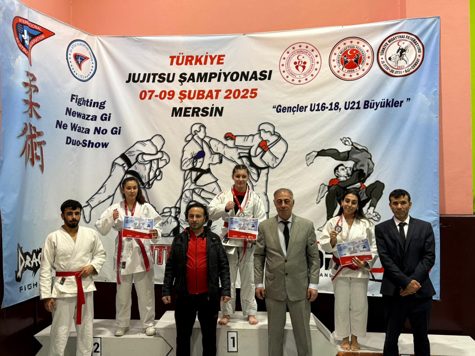 TÜRKIYE JUJITSU SAMPIYONASINDA 1 GÜMÜS, 1 BRONZ MADALYA